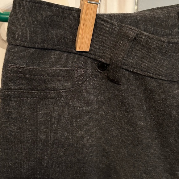 Calvin Klein gray slacks zipper front Size 0 - 28 inch in seam - Picture 4 of 7